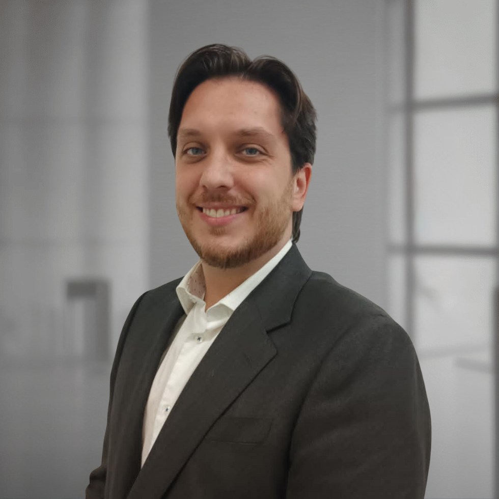 Alexandre Assureur-vie-agréé-Conseillère-en-sécurité-financière-en-assurance-et-rentes-collectives-actif-santé-financière